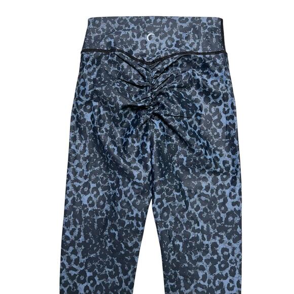 Zyia‎ Active Stone Leopard Printed Scrunchy Light & Luxe Activewear Leggings - 2 - Picture 5 of 10